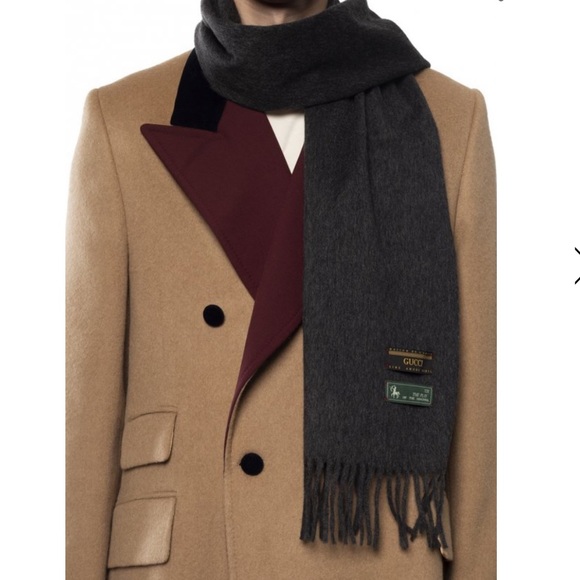 NEW Gucci Dark Grey Wool Cashmere Scarf - Picture 2 of 10